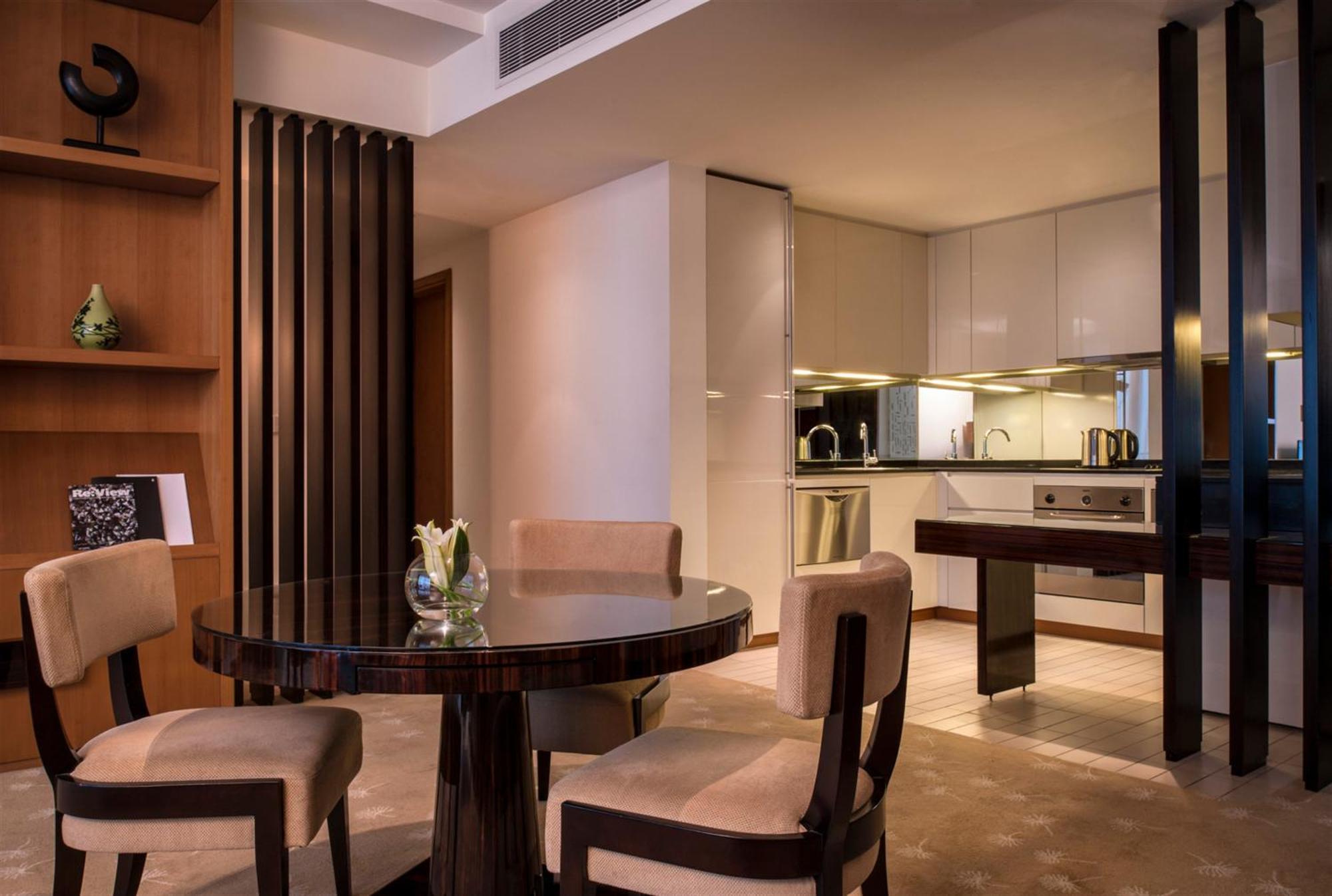Intercontinental Residence Suites Dubai Festival City By Ihg Eksteriør billede A suite at the hotel