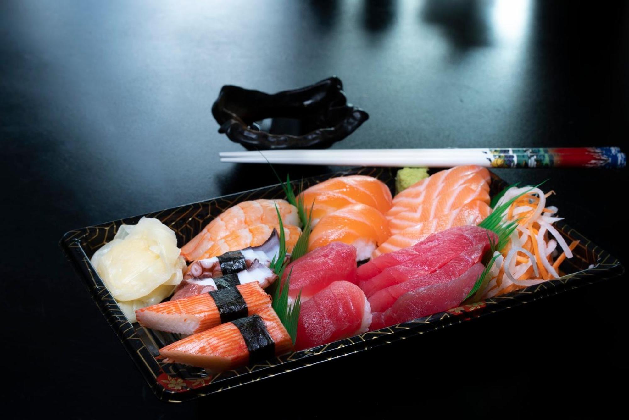 Intercontinental Residence Suites Dubai Festival City By Ihg Eksteriør billede Sashimi